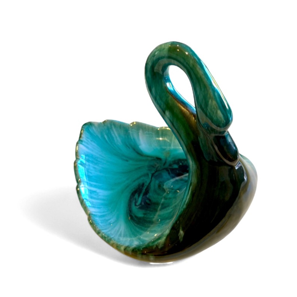 Vintage Blue Mountain Pottery Swan